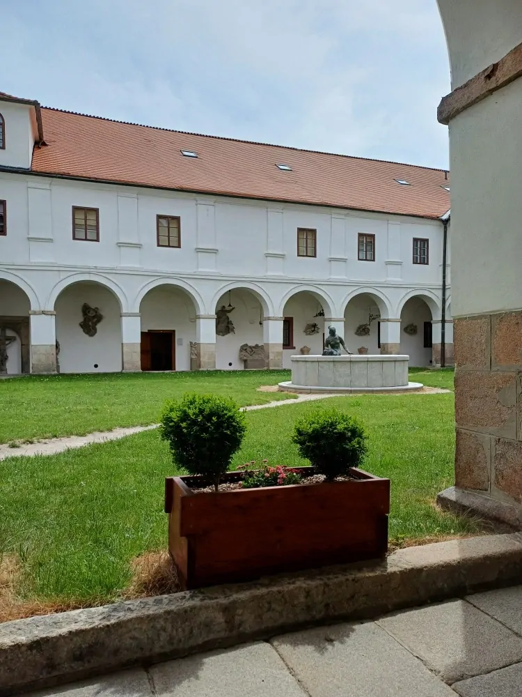 JINDŘICHŮV HRADEC
